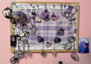 RenMei itaboard Artist credits: Neko Jeanne keychain by Ravi617 | Heart badge on left by Ravi617 | Heart badge on right by Mijikai-tan (Myself)